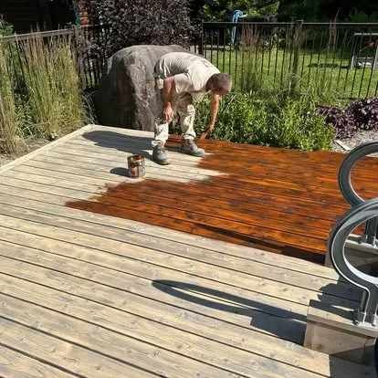 Teinture de terrasse en bois, avant-après